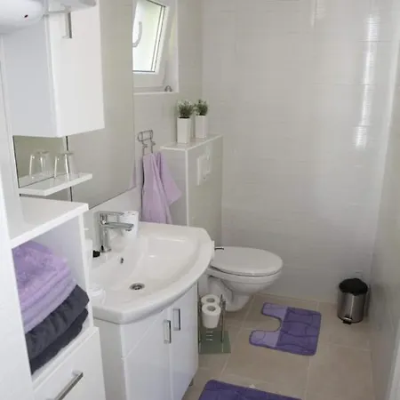 Σπίτι διακοπών Family-friendly With Private Pool Near Vodice