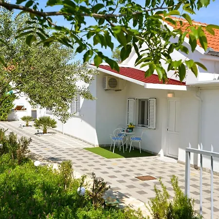Holiday home Family-friendly With Private Pool Near Vodice