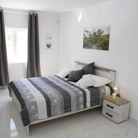 度假居 House Vidamo - Vacation With Swimming Pool Mala Cista