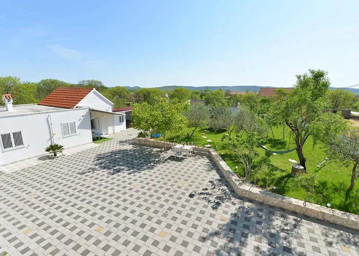 House Vidamo - Vacation With Swimming Pool *